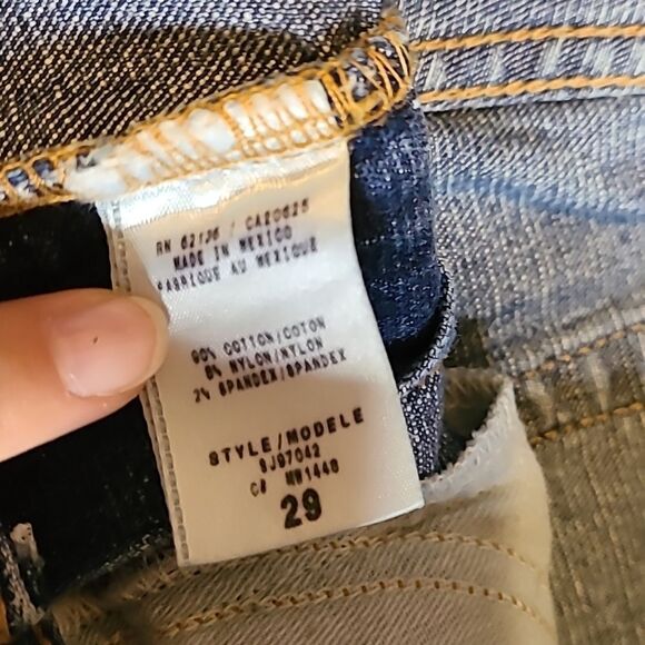 Guess Capri Jeans   - Picture 2 of 4